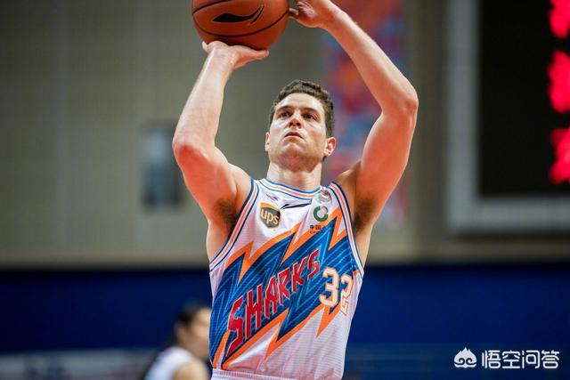 戴奇：阿什利扬对切尔西时扭伤脖子 将缺阵踢曼城